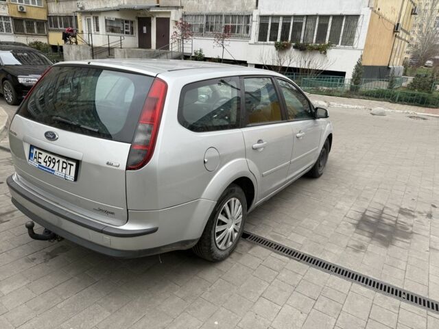 Серый Форд Фокус, объемом двигателя 1.6 л и пробегом 270 тыс. км за 3500 $, фото 3 на Automoto.ua