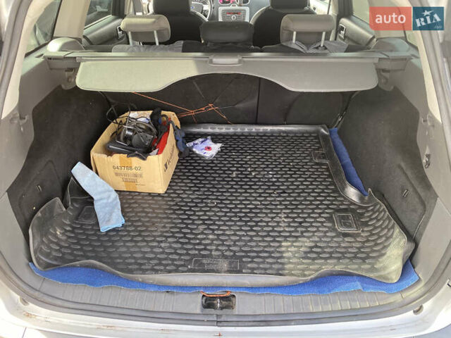 Серый Форд Фокус, объемом двигателя 1.6 л и пробегом 224 тыс. км за 4950 $, фото 16 на Automoto.ua