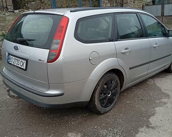 Серый Форд Фокус, объемом двигателя 1.56 л и пробегом 270 тыс. км за 3600 $, фото 4 на Automoto.ua