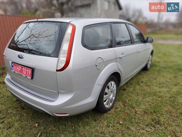 Серый Форд Фокус, объемом двигателя 1.8 л и пробегом 177 тыс. км за 5450 $, фото 7 на Automoto.ua