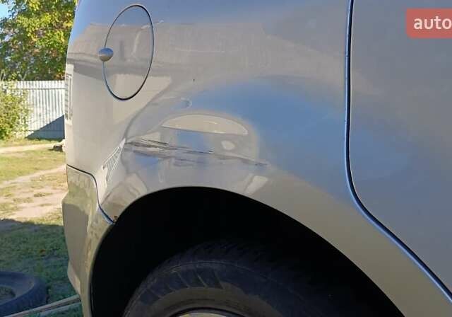 Серый Форд Фокус, объемом двигателя 1.8 л и пробегом 258 тыс. км за 4200 $, фото 6 на Automoto.ua