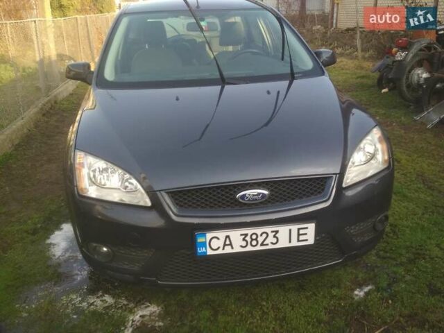 Серый Форд Фокус, объемом двигателя 1.6 л и пробегом 249 тыс. км за 5400 $, фото 32 на Automoto.ua