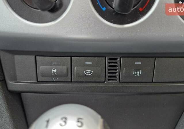 Серый Форд Фокус, объемом двигателя 1.6 л и пробегом 214 тыс. км за 5550 $, фото 68 на Automoto.ua