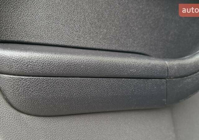 Серый Форд Фокус, объемом двигателя 1.6 л и пробегом 214 тыс. км за 5550 $, фото 36 на Automoto.ua