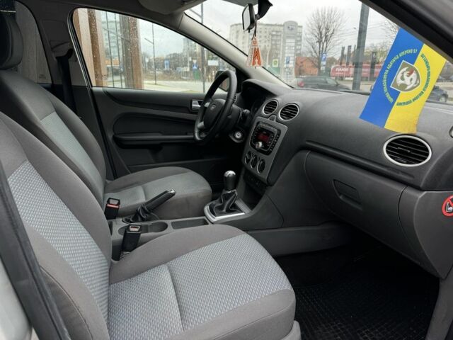 Форд Фокус 2007 в Луцке на Automoto.ua Серый Форд Фокус, объемом двигателя 1.6 л и пробегом 250 тыс. км за 3699 $, фото 10 на Automoto.ua