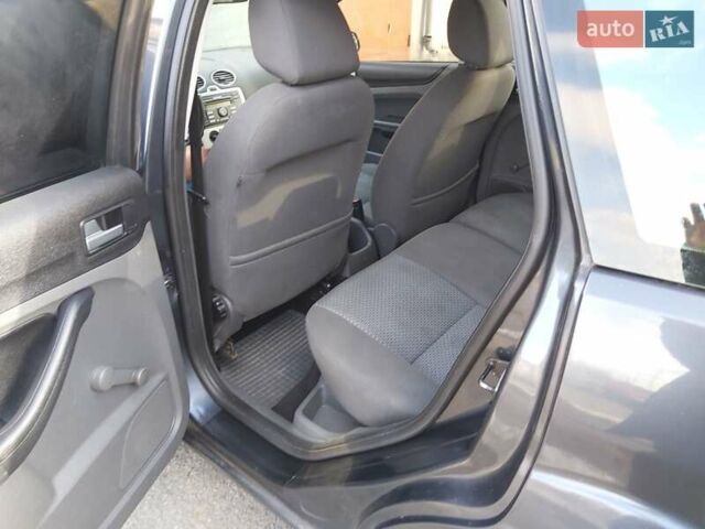Сірий Форд Фокус, об'ємом двигуна 1.6 л та пробігом 238 тис. км за 5500 $, фото 2 на Automoto.ua