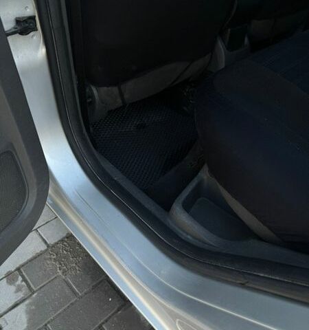 Серый Форд Фокус, объемом двигателя 1.6 л и пробегом 237 тыс. км за 4700 $, фото 23 на Automoto.ua