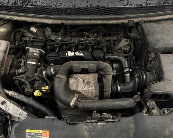 Сірий Форд Фокус, об'ємом двигуна 1.56 л та пробігом 322 тис. км за 4000 $, фото 10 на Automoto.ua