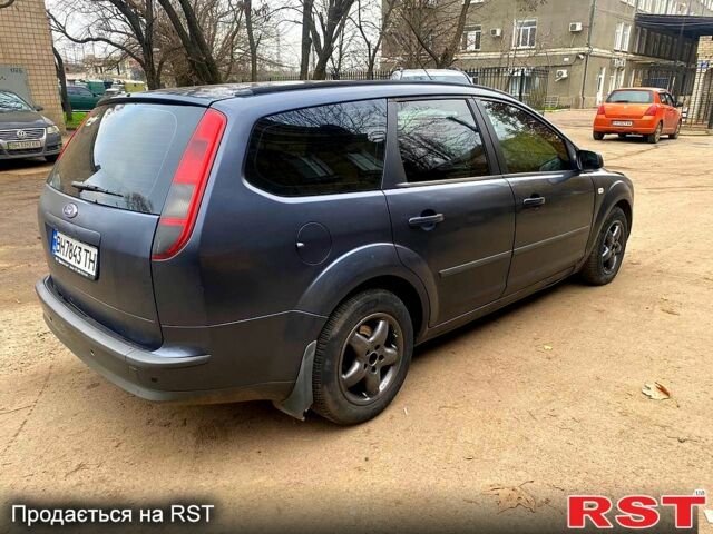 Серый Форд Фокус, объемом двигателя 1.6 л и пробегом 270 тыс. км за 3450 $, фото 5 на Automoto.ua