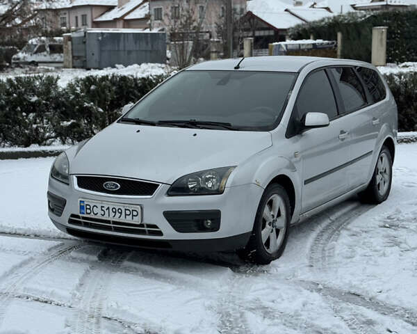Серый Форд Фокус, объемом двигателя 1.6 л и пробегом 290 тыс. км за 3600 $, фото 1 на Automoto.ua