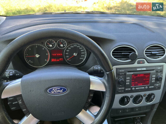 Сірий Форд Фокус, об'ємом двигуна 1.6 л та пробігом 203 тис. км за 4500 $, фото 6 на Automoto.ua