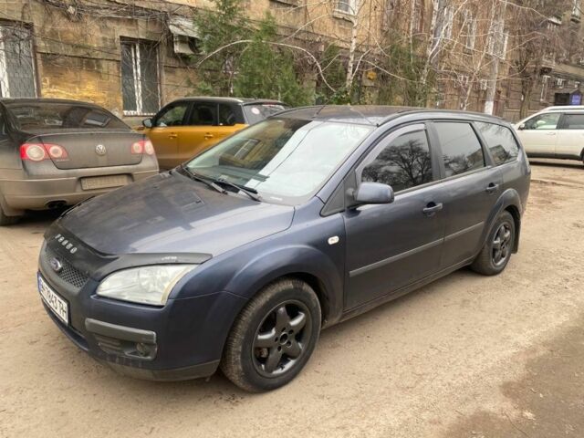 Серый Форд Фокус, объемом двигателя 1.6 л и пробегом 270 тыс. км за 3450 $, фото 1 на Automoto.ua