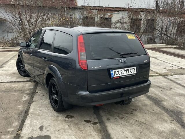Серый Форд Фокус, объемом двигателя 1.6 л и пробегом 250 тыс. км за 4000 $, фото 3 на Automoto.ua