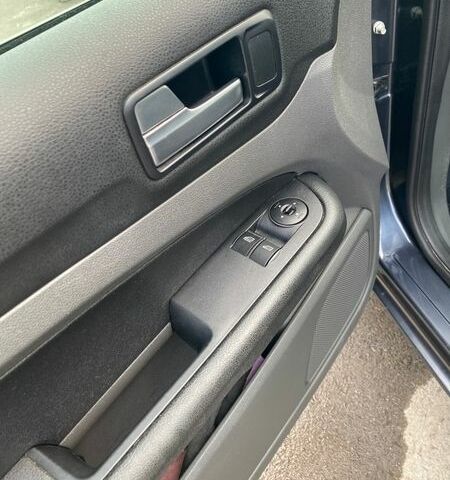 Сірий Форд Фокус, об'ємом двигуна 1.6 л та пробігом 199 тис. км за 5400 $, фото 24 на Automoto.ua