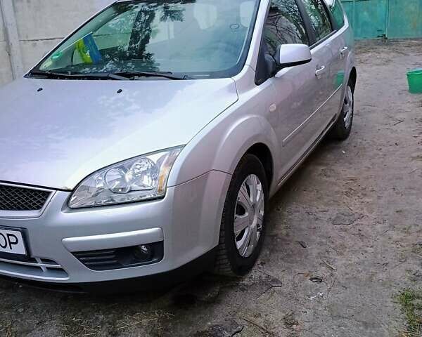 Сірий Форд Фокус, об'ємом двигуна 1.6 л та пробігом 255 тис. км за 4800 $, фото 3 на Automoto.ua
