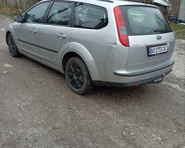 Серый Форд Фокус, объемом двигателя 1.56 л и пробегом 270 тыс. км за 3600 $, фото 2 на Automoto.ua