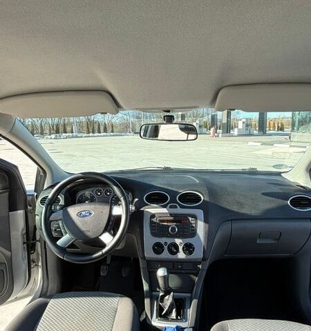 Серый Форд Фокус, объемом двигателя 1.6 л и пробегом 240 тыс. км за 4600 $, фото 14 на Automoto.ua