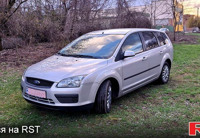 Серый Форд Фокус, объемом двигателя 16 л и пробегом 223 тыс. км за 4510 $, фото 5 на Automoto.ua