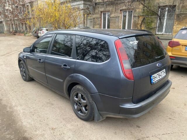 Серый Форд Фокус, объемом двигателя 1.6 л и пробегом 270 тыс. км за 3450 $, фото 2 на Automoto.ua