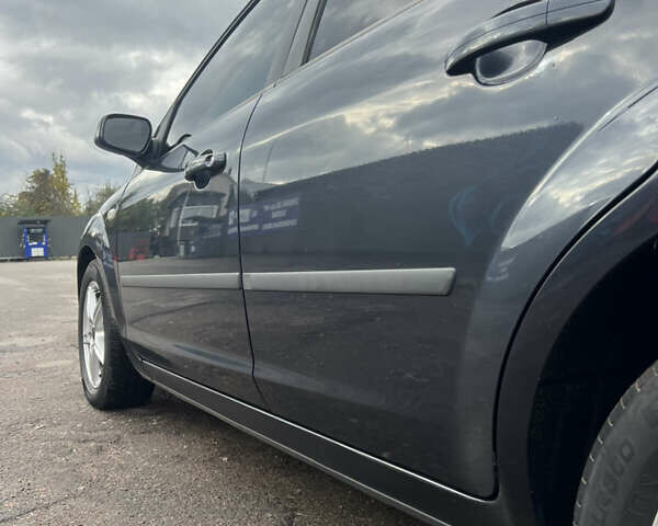 Форд Фокус 2007 в Житомире на Automoto.ua Серый Форд Фокус, объемом двигателя 1.6 л и пробегом 289 тыс. км за 5100 $, фото 19 на Automoto.ua