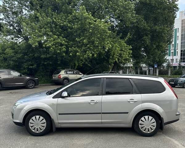 Сірий Форд Фокус, об'ємом двигуна 1.6 л та пробігом 205 тис. км за 5500 $, фото 4 на Automoto.ua