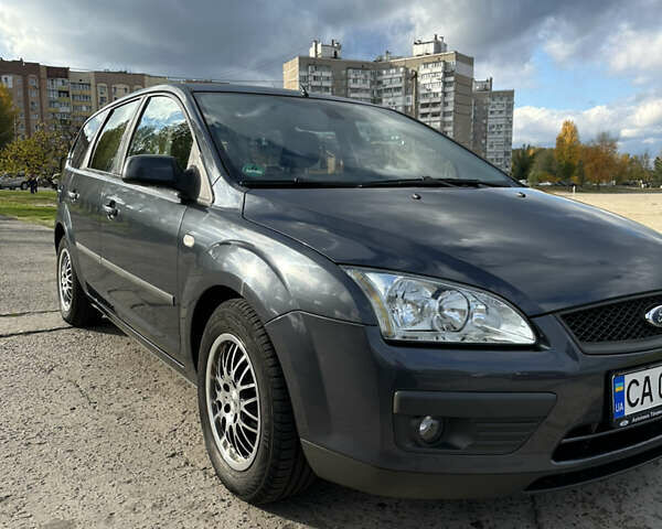 Серый Форд Фокус, объемом двигателя 1.39 л и пробегом 180 тыс. км за 5000 $, фото 10 на Automoto.ua