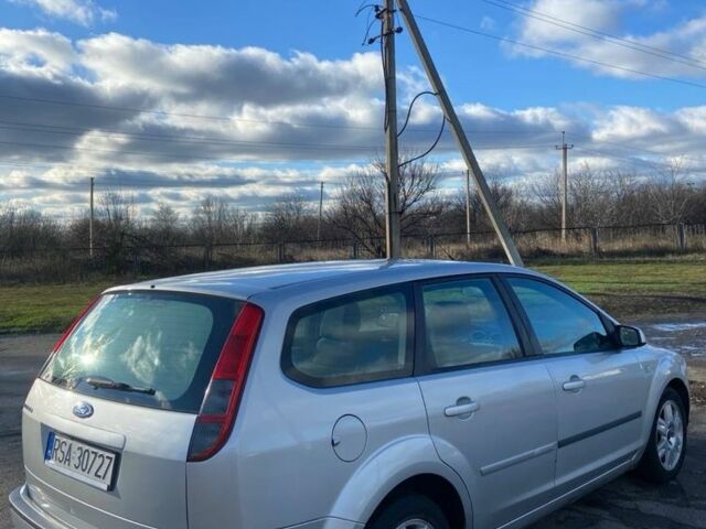 Серый Форд Фокус, объемом двигателя 1.6 л и пробегом 300 тыс. км за 2800 $, фото 2 на Automoto.ua