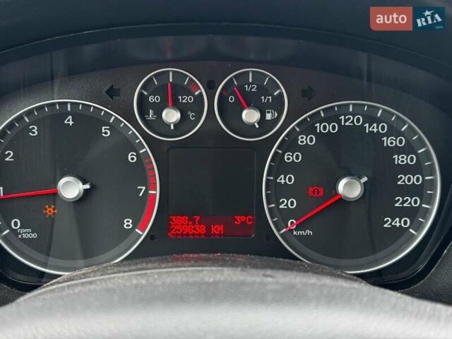 Сірий Форд Фокус, об'ємом двигуна 1.6 л та пробігом 260 тис. км за 4890 $, фото 13 на Automoto.ua
