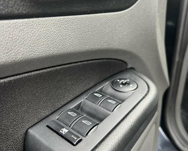 Форд Фокус 2007 в Житомире на Automoto.ua Серый Форд Фокус, объемом двигателя 1.6 л и пробегом 289 тыс. км за 5100 $, фото 17 на Automoto.ua