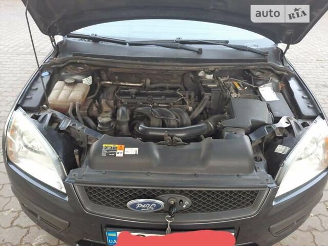 Сірий Форд Фокус, об'ємом двигуна 1.6 л та пробігом 267 тис. км за 4500 $, фото 10 на Automoto.ua
