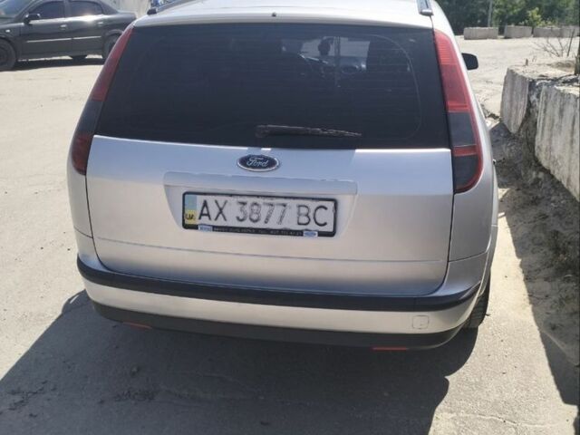 Серый Форд Фокус, объемом двигателя 1.6 л и пробегом 277 тыс. км за 4000 $, фото 3 на Automoto.ua