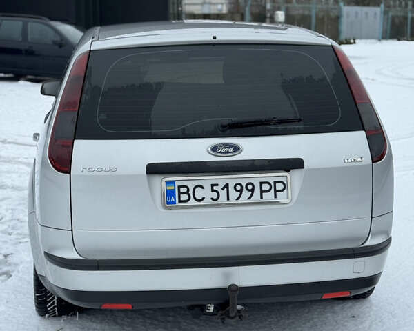 Серый Форд Фокус, объемом двигателя 1.6 л и пробегом 290 тыс. км за 3600 $, фото 6 на Automoto.ua