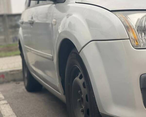 Сірий Форд Фокус, об'ємом двигуна 1.6 л та пробігом 79 тис. км за 5500 $, фото 1 на Automoto.ua