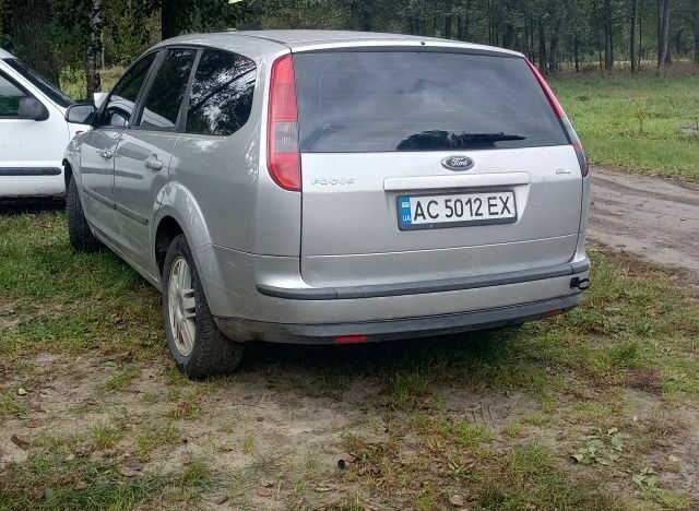 Серый Форд Фокус, объемом двигателя 0 л и пробегом 280 тыс. км за 1050 $, фото 4 на Automoto.ua