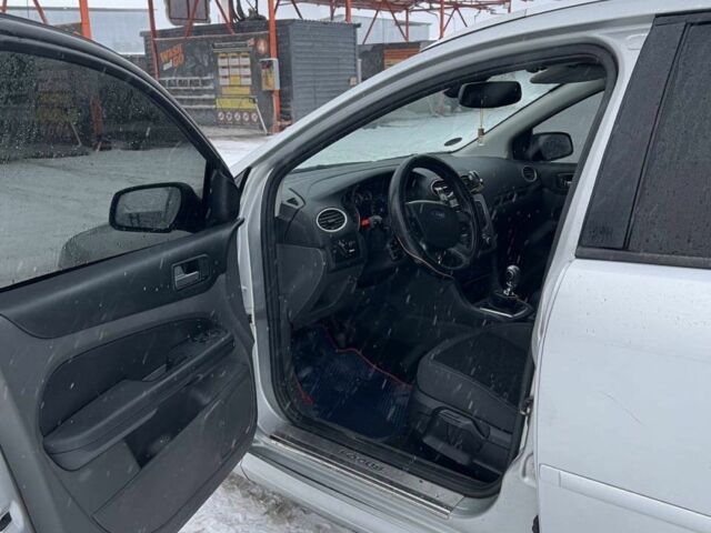 Сірий Форд Фокус, об'ємом двигуна 2 л та пробігом 2 тис. км за 5500 $, фото 6 на Automoto.ua