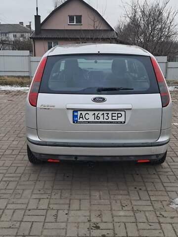 Сірий Форд Фокус, об'ємом двигуна 1.6 л та пробігом 219 тис. км за 4700 $, фото 1 на Automoto.ua