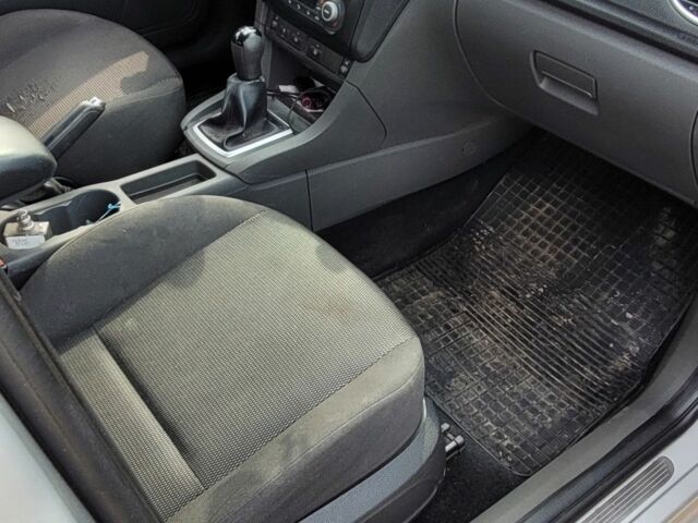 Серый Форд Фокус, объемом двигателя 1.8 л и пробегом 344 тыс. км за 5000 $, фото 1 на Automoto.ua