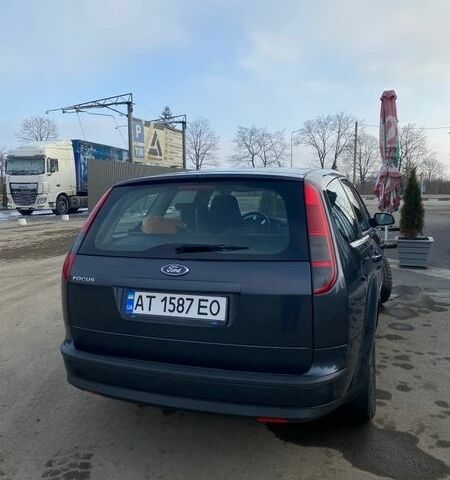 Сірий Форд Фокус, об'ємом двигуна 1.6 л та пробігом 199 тис. км за 5400 $, фото 4 на Automoto.ua