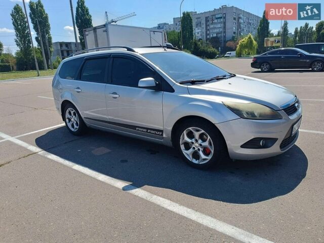 Сірий Форд Фокус, об'ємом двигуна 1.6 л та пробігом 331 тис. км за 4000 $, фото 4 на Automoto.ua
