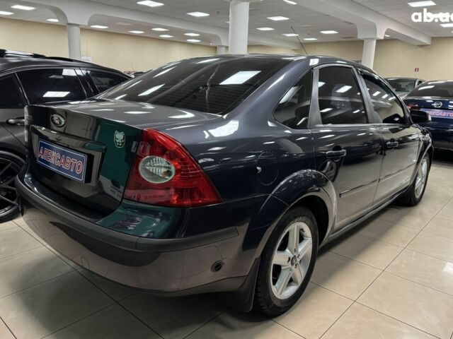 Серый Форд Фокус, объемом двигателя 0 л и пробегом 158 тыс. км за 5700 $, фото 6 на Automoto.ua