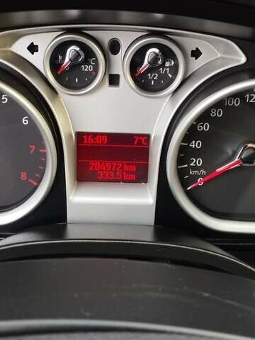 Серый Форд Фокус, объемом двигателя 1.8 л и пробегом 204 тыс. км за 4500 $, фото 13 на Automoto.ua