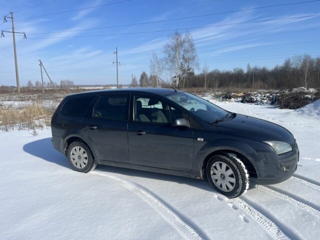 Серый Форд Фокус, объемом двигателя 1.8 л и пробегом 250 тыс. км за 4500 $, фото 3 на Automoto.ua