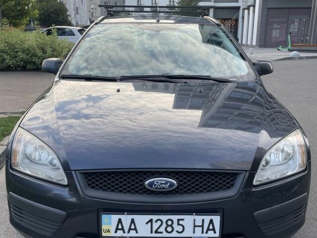 Сірий Форд Фокус, об'ємом двигуна 1.6 л та пробігом 188 тис. км за 4200 $, фото 2 на Automoto.ua