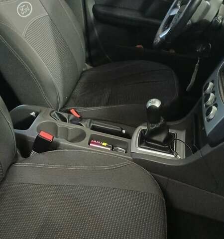 Серый Форд Фокус, объемом двигателя 1.6 л и пробегом 230 тыс. км за 2800 $, фото 7 на Automoto.ua