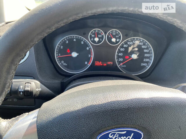 Сірий Форд Фокус, об'ємом двигуна 1.6 л та пробігом 250 тис. км за 3900 $, фото 8 на Automoto.ua