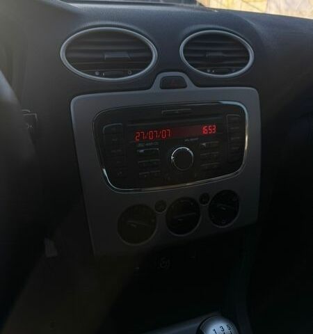 Серый Форд Фокус, объемом двигателя 1.6 л и пробегом 237 тыс. км за 4700 $, фото 28 на Automoto.ua