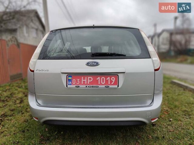 Серый Форд Фокус, объемом двигателя 1.8 л и пробегом 177 тыс. км за 5450 $, фото 3 на Automoto.ua