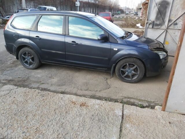 Сірий Форд Фокус, об'ємом двигуна 1.6 л та пробігом 238 тис. км за 5500 $, фото 3 на Automoto.ua