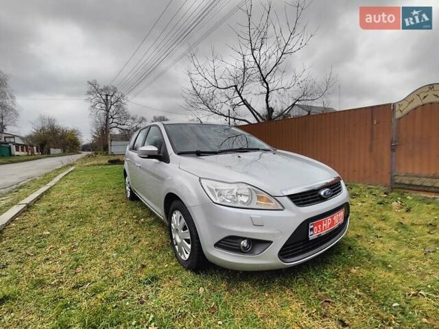 Серый Форд Фокус, объемом двигателя 1.8 л и пробегом 177 тыс. км за 5450 $, фото 12 на Automoto.ua