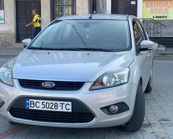 Серый Форд Фокус, объемом двигателя 1.6 л и пробегом 248 тыс. км за 5800 $, фото 10 на Automoto.ua